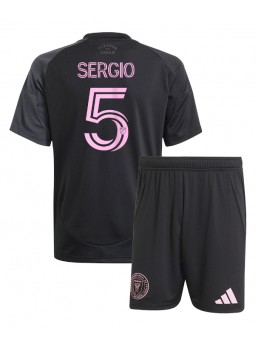 Billige Inter Miami Sergio Busquets #5 Bortedraktsett Barn 2025-26 Kortermet (+ Korte bukser)